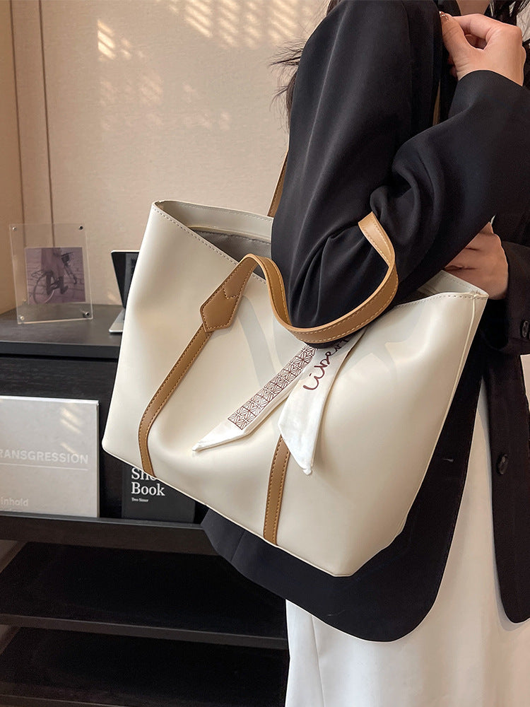 Latte Designer Style Large Capacity Tote