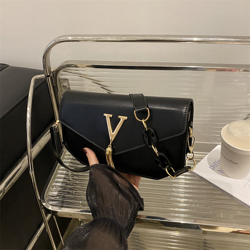 Signature V Series Fashionable Women's Shoulder Handbag