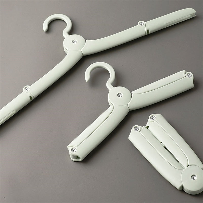 Packer Mini Travel Folding Hanger