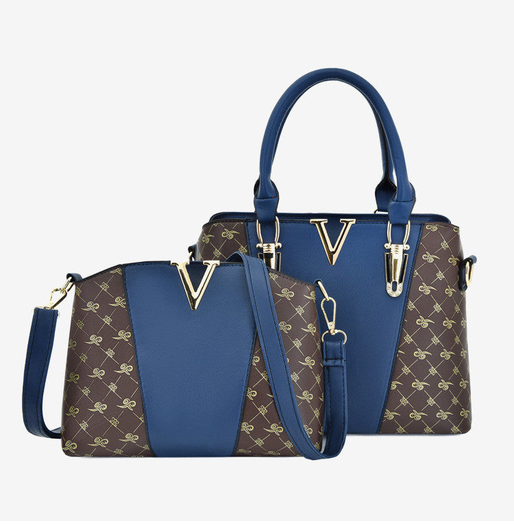 Signature V Series Large Capacity Single Shoulder Messenger Bag