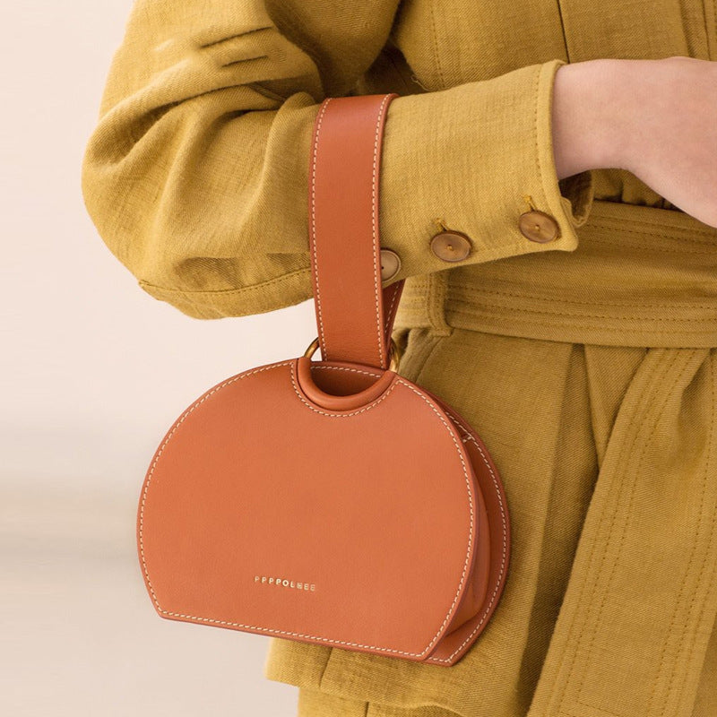 Simple Semicircle Saddle Ring Handbag