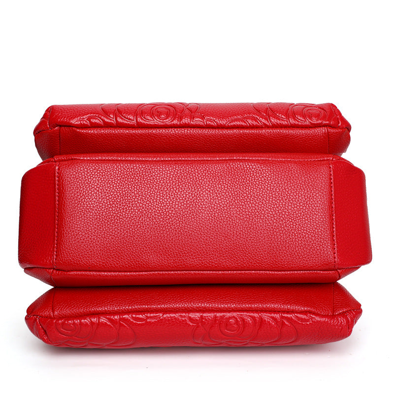 Exceptional DELTA RED Ladies Genuine Leather Hand Bag