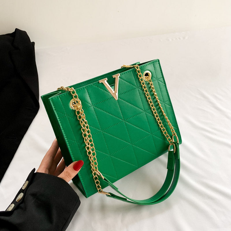 Signature V New Style Popular Handbag