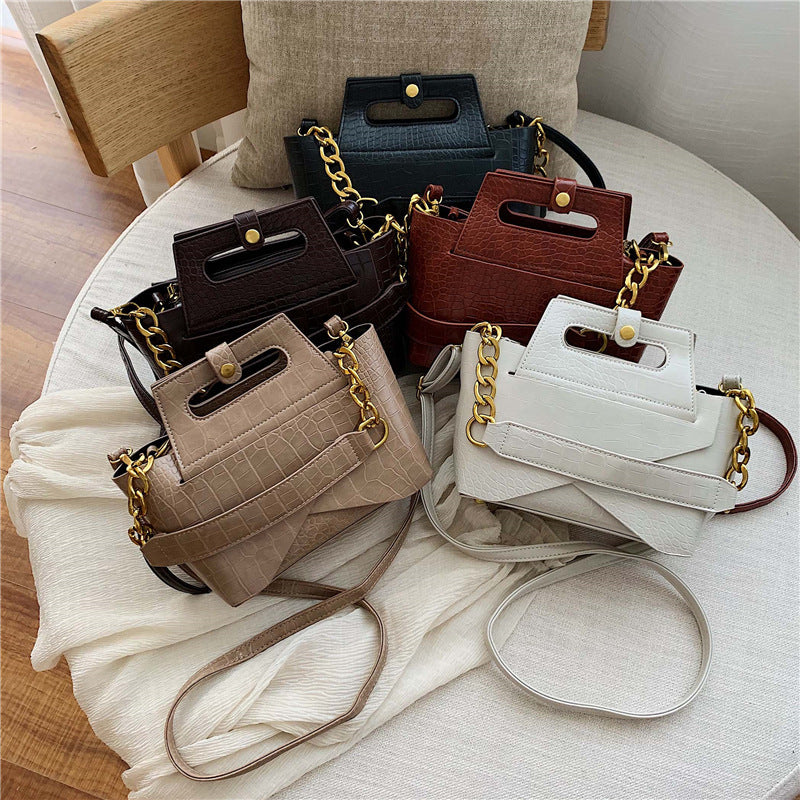 Giovanni Women's Messenger Handbag