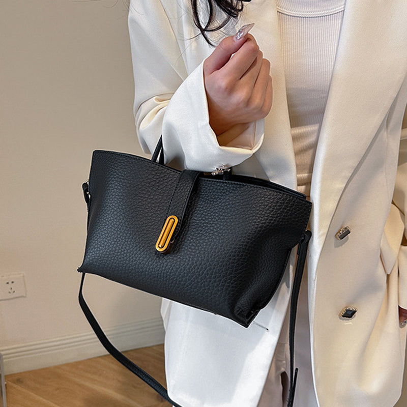 Heart Stopping Designer Look Shoulder Bag, Zipper Bucket Bag, High Capacity Totes