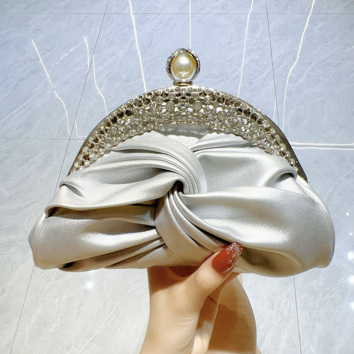 Diamond-Embedded Socialite Clutch