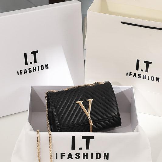 Signature V Series Versatile One Shoulder Hand Bag