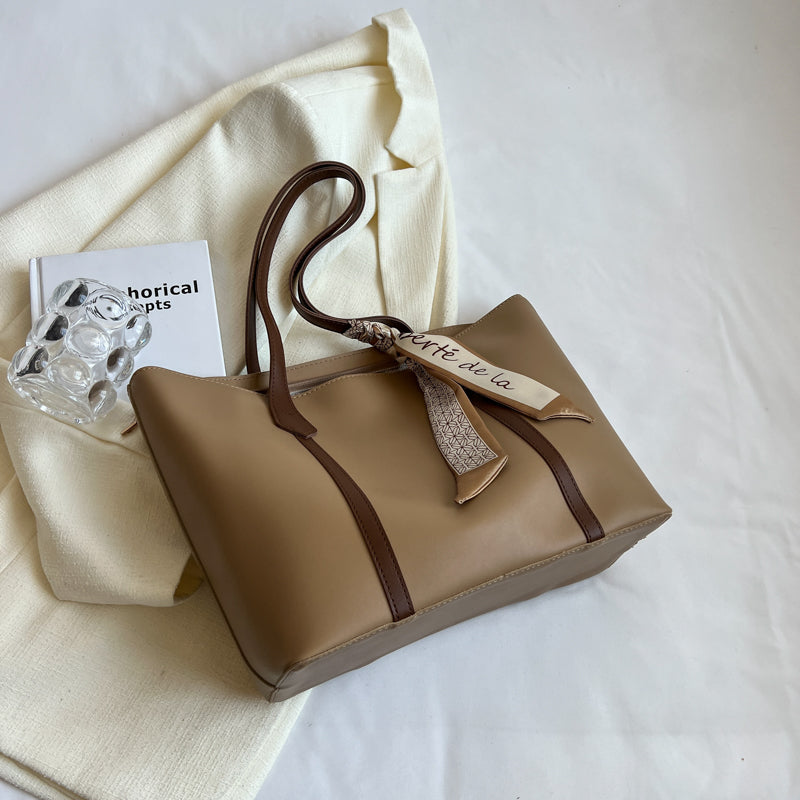 Latte Designer Style Large Capacity Tote