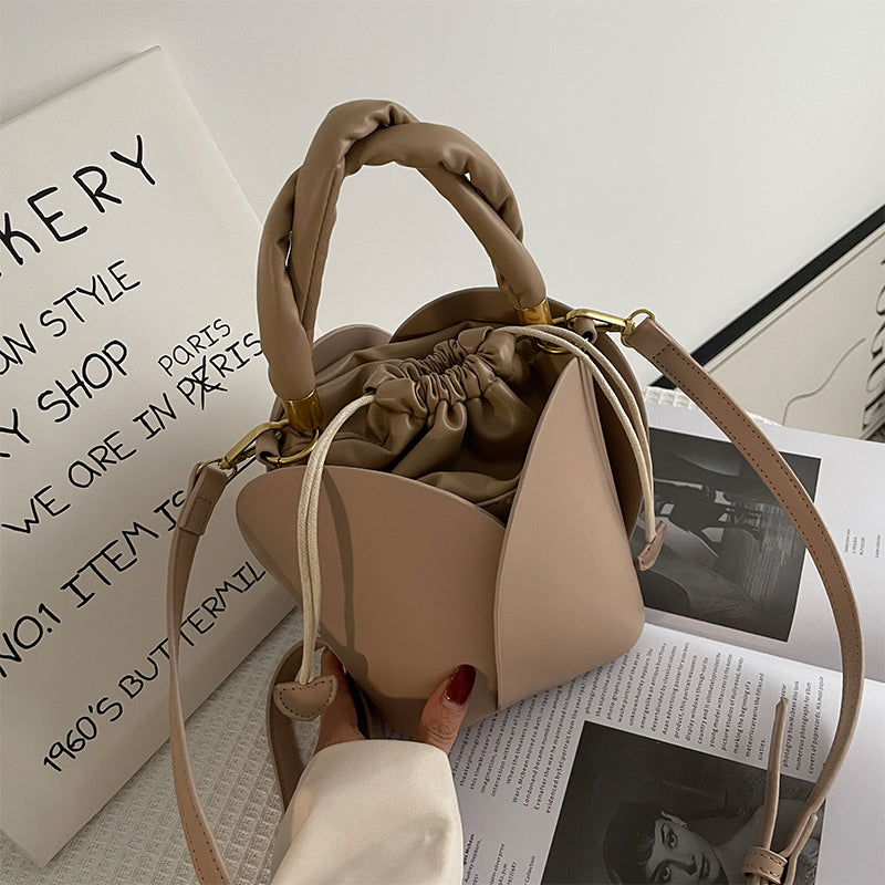 Petal Design Single Shoulder Bucket Bag