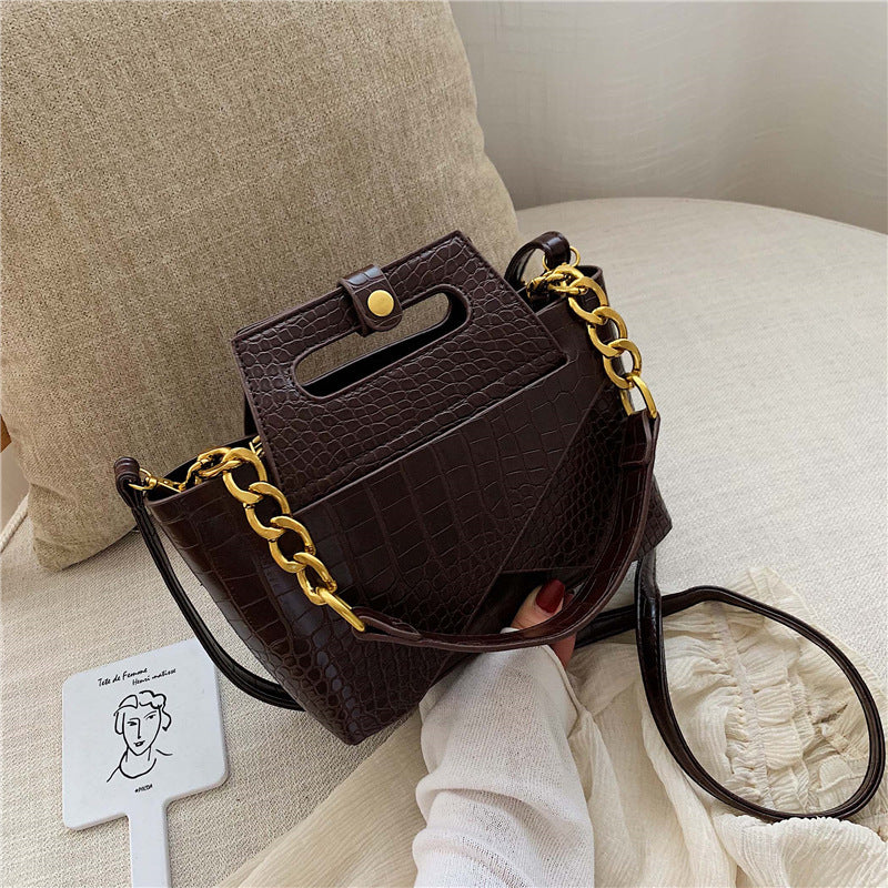Giovanni Women's Messenger Handbag