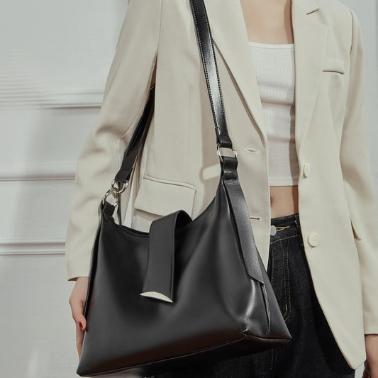 Dame des Sacs Exceptional Genuine Leather Crossbody Shoulder Bag