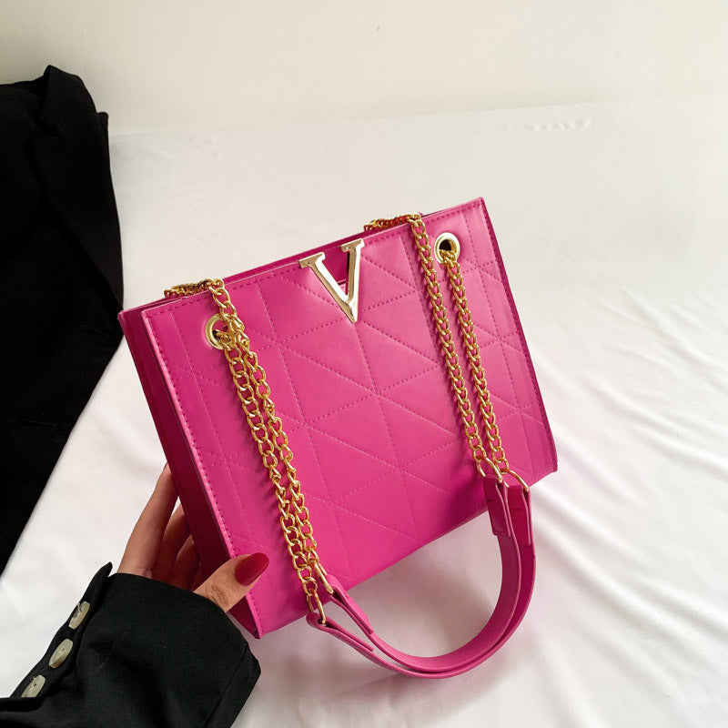 Signature V New Style Popular Handbag