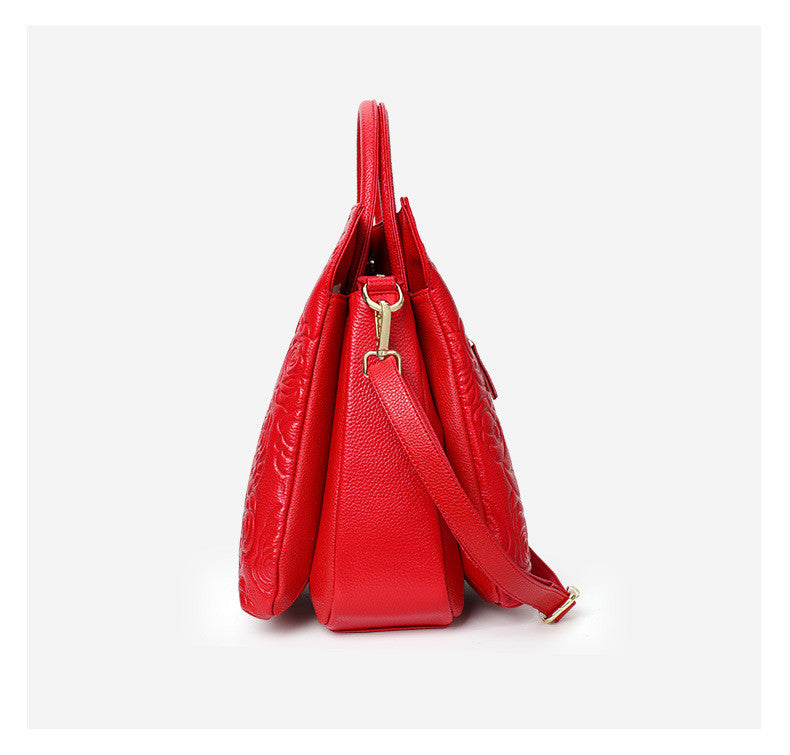Exceptional DELTA RED Ladies Genuine Leather Hand Bag