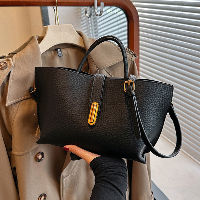 Heart Stopping Designer Look Shoulder Bag, Zipper Bucket Bag, High Capacity Totes
