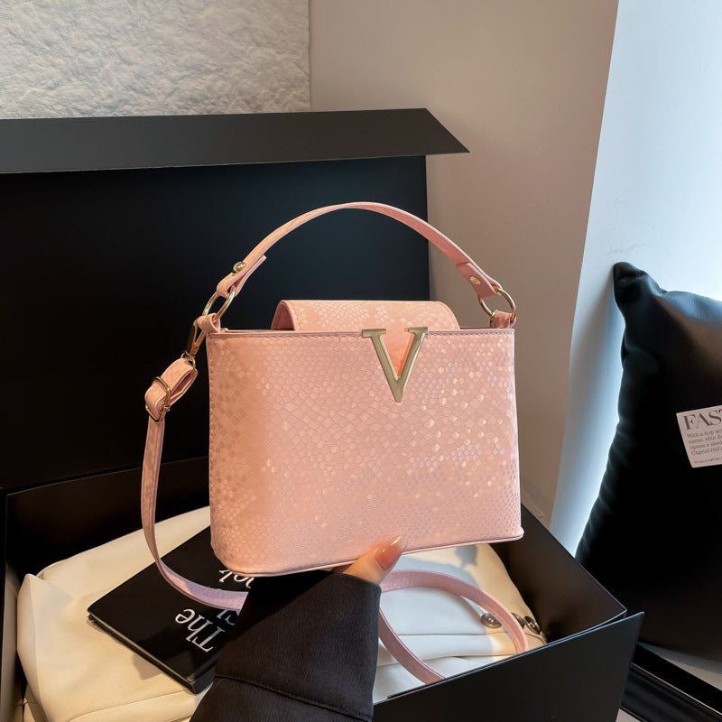 Signature V Stylish High-Value Work Commute Shoulder HandBag