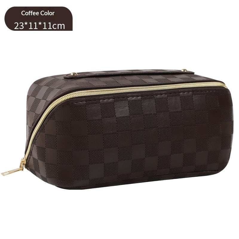 GOOD LOOKING Large-Capacity Toiletry Bag Multi-Functional