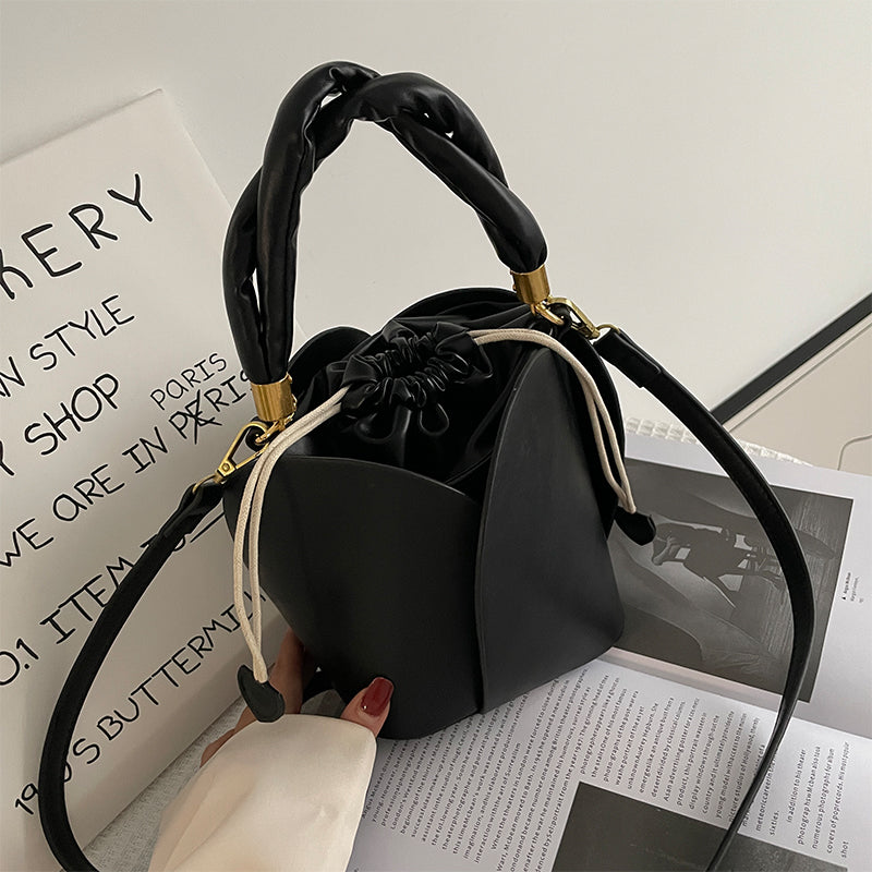 Petal Design Single Shoulder Bucket Bag
