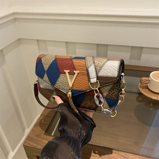 Signature V Series Fashionable Women's Shoulder Handbag