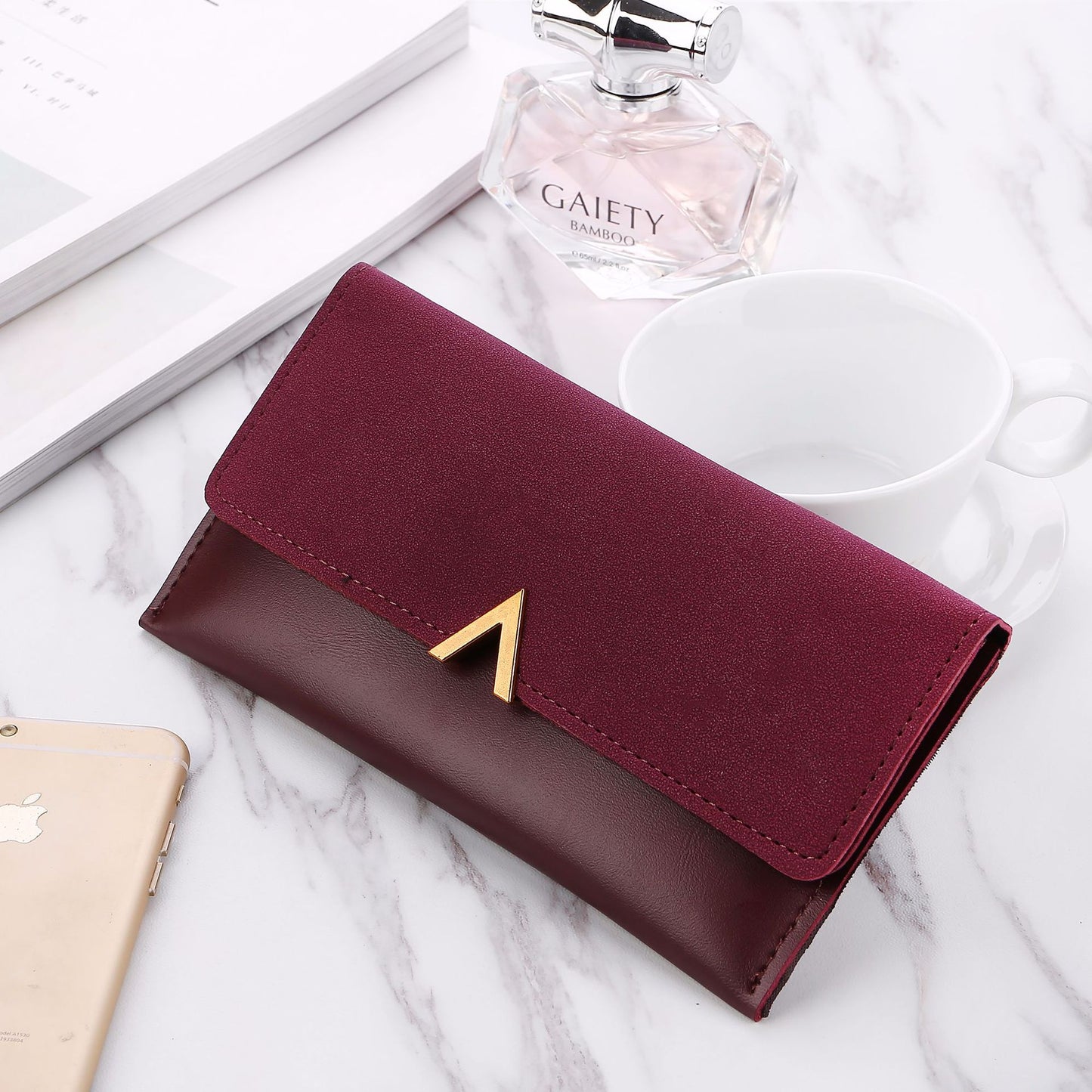 Signature V Long Ladies Wallet