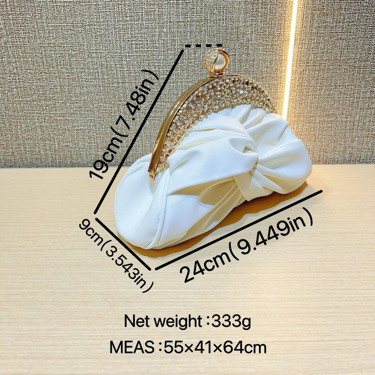 Diamond-Embedded Socialite Clutch