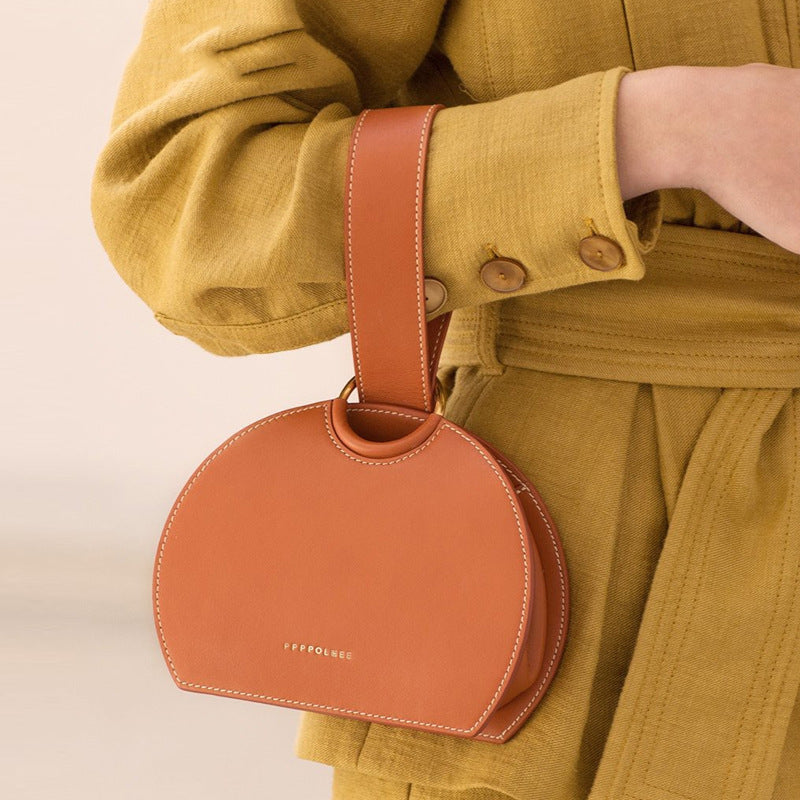 Simple Semicircle Saddle Ring Handbag