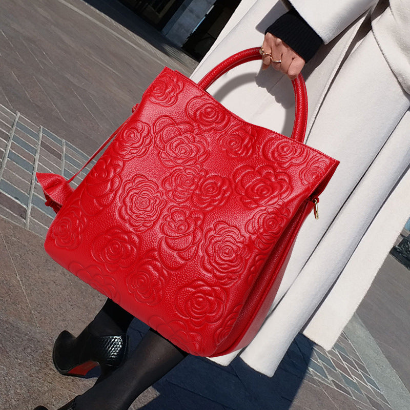 Exceptional DELTA RED Ladies Genuine Leather Hand Bag